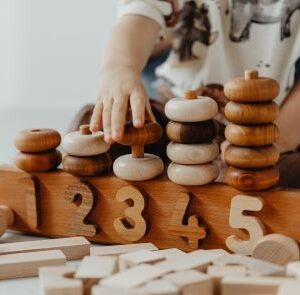 Máster en Musicoterapia + Máster en Pedagogía Montessori + Certificación Experto en IA para la Educación y la Docencia