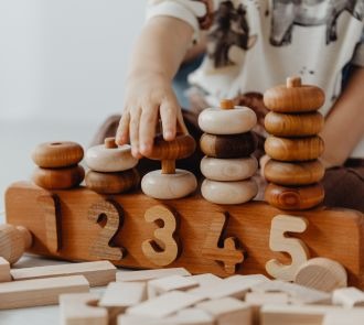 Máster en Musicoterapia + Máster en Pedagogía Montessori + Certificación Experto en IA para la Educación y la Docencia