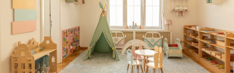 Descubre qué es la musicoterapia Montessori, cómo se enseña la música según este método y cuáles son sus pilares en el desarrollo infantil.